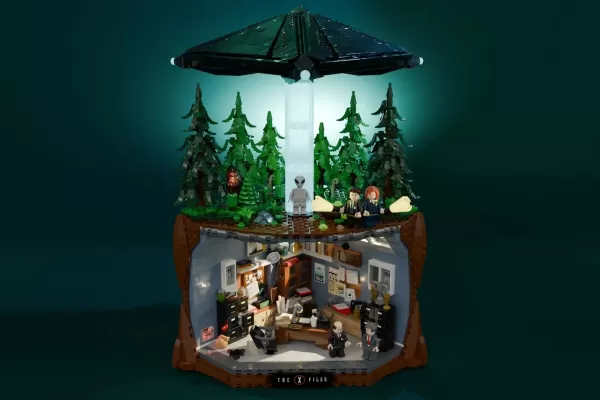 X-Files LEGO Set Close-up