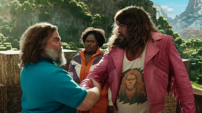 Jack Black xây dựng biệt thự trên máy chủ riêng của Đội phim Minecraft
